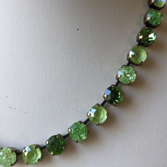 Peridot and Green Apple Crystal Necklace and Earrings in Brass - Picture 3 of 7